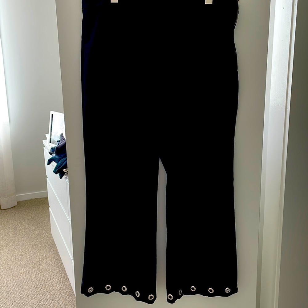 NWOT. Zara black pants size XL